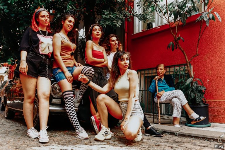 Kadınların Konusu: Kadınların Sosyal, Ekonomik Ve Kültür Alanlarında Katılımı